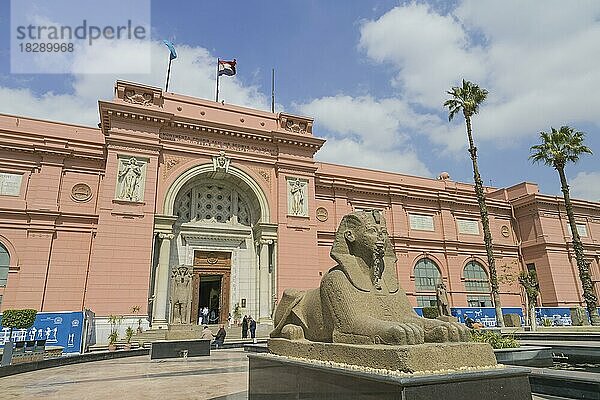 Haupteingang  Ägyptisches Museum  El-Tahrir Platz  Kairo  Ägypten  Afrika