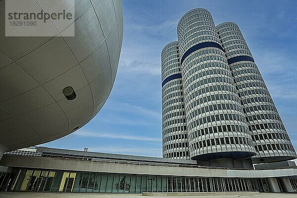 BMW Museum und BMW Turm  München  Bayern  Deutschland  Europa