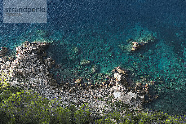 Spain  Balearic Islands  Seashore seen from clifftop