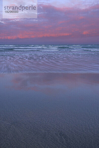 New Zealand  South Island  Wharariki Beach at dawn