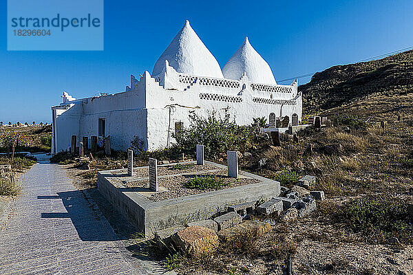 Oman  Dhofar  Mirbat  Außenansicht des Mausoleums von Bin Ali