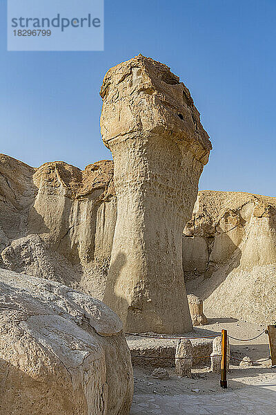 Saudi-Arabien  Ostprovinz  Al-Hofuf  Sandsteinfelsenformation am Jabal Al-Qarah