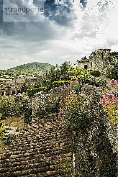 Mittelalterliches Dorf  Mirmande  Les plus beaux villages de France  Département Drôme  Auvergne-Rhône-Alpes  Provence  Frankreich  Europa