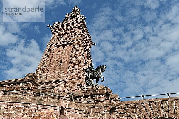 Kyffhäuser Denkmal  Kyffhäuserdenkmal  Turm  Kaiser Wilhelm I. auf dem Pferd  Sachsen-Anhalt  Deutschland  Europa