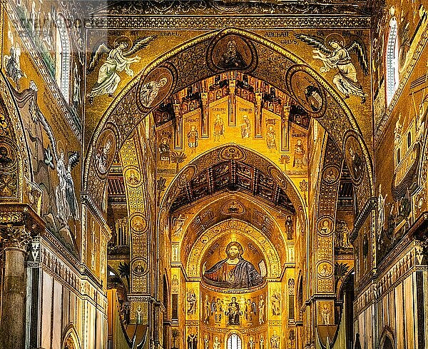 Christus Pantokrator  byzantinische Goldgrundmosaiken  Kathedrale von Monreale  Santa Maria Nuova  Sizillien  Monreale  Sizilien  Italien  Europa