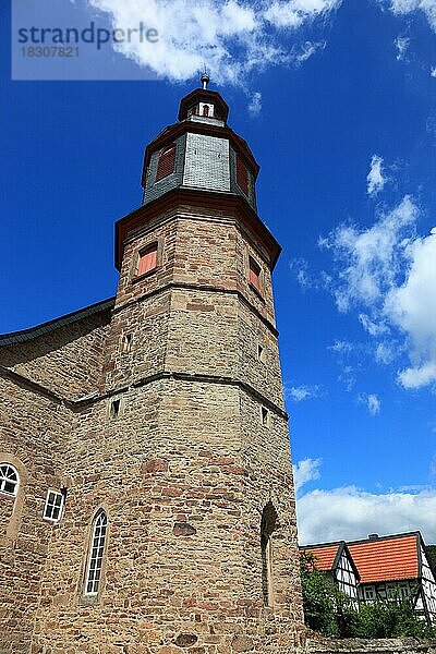 Barocke Dorfkirche Mansbach  Chorraum um 1280  ehemalige Grabkapelle der Familie von Mansbach  Landkreis Hersfeld-Rotenburg  Hessen  Deutschland  Europa