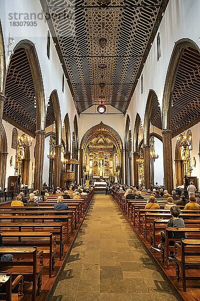 Innenraum  Kathedrale von Funchal  Altstadt  Funchal  Madeira  Portugal  Europa