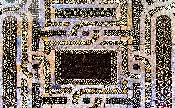 Mosaik-Fußboden aus Marmor und Poryphyr  San Catoldo mit arabisch-byzantinischen Elementen  Palermo  Sizillien  Palermo  Sizilien  Italien  Europa