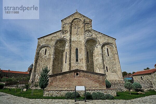 Alaverdi-Kathedrale  Kathedrale von Alaverdi  Alawerdi-Dom  Kreuzkuppelkirche  Alawerdi Kloster  Kachetien  Georgien  Asien