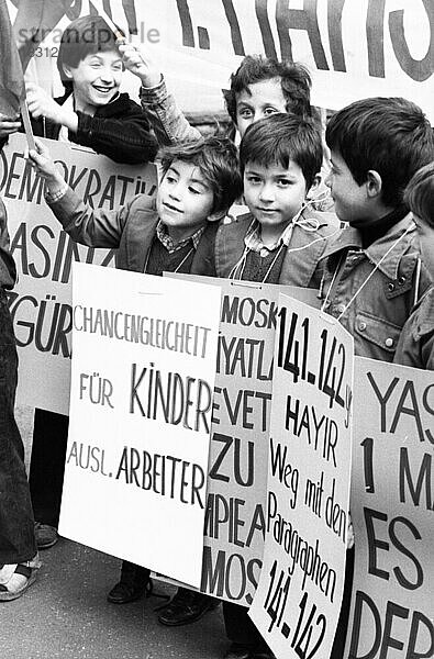 DGB-Mai-Demonstration am 01.05.1980 in Dortmund  Deutschland  Europa