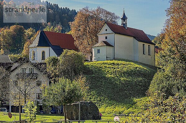 Kirche Maria Loretta und St. Anna-Kapelle bei Immenstadt am Alpsee  Allgäu  Bayern  Deutschland  Europa
