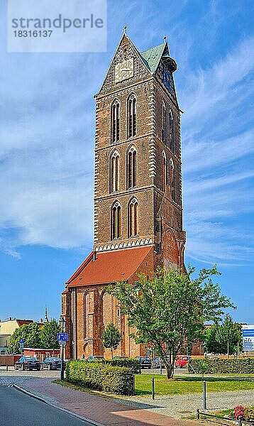 Turm der Marienkirchenruine  Altstadt Hansestadt Wismar  Mecklenburg-Vorpommern  Deutschland  Europa