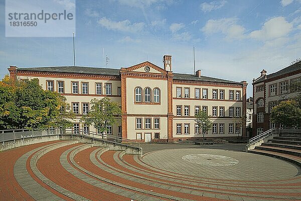 Oranienschule erbaut 1868 in Wiesbaden  Hessen  Deutschland  Europa
