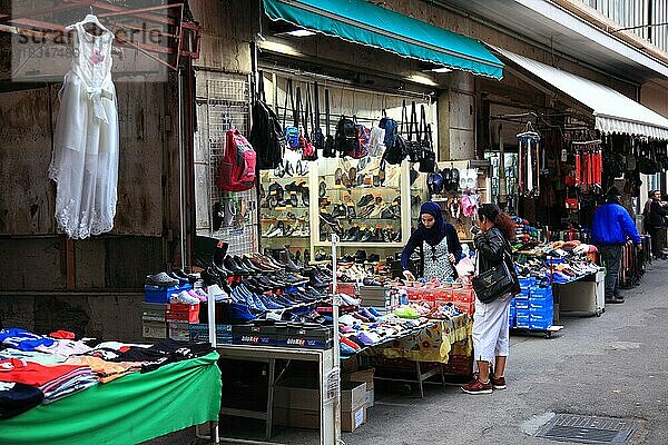 Markt  Marktstaende in der Altstadt von Palermo  Sizilien  Italien  Europa