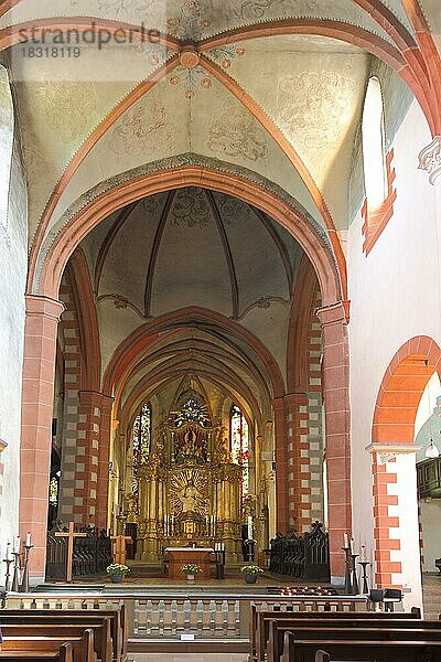 Innenansicht der Klosterkirche  Kloster Arnstein  Obernhof  Lahn  Rheinland-Pfalz  Deutschland  Europa