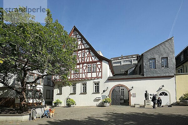 Stefan George Museum und ehemalige Hafenkasten  Fachwerkhaus  Bingen  Rheinhessen  Rheinland-Pfalz  Deutschland  Europa