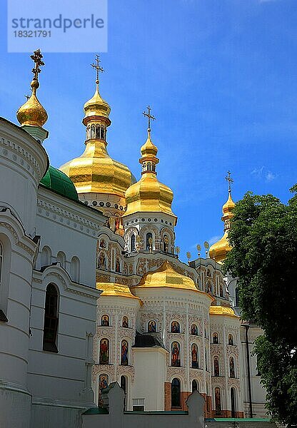 Die Uspenski-Kathedrale  Teil des Kiewer Höhlenkloster  Heiliges Mariae-Himmelfahrt-Kloster  Petscherskaja Lawra  Kiew  Ukraine  Europa