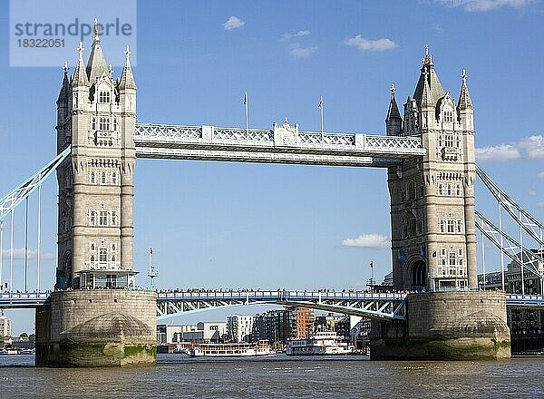 Tower Bridge und Themse  Tower Hill  London  England  UK