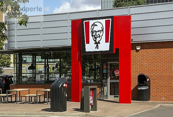 KFC Kentucky Fried Chicken Schnellrestaurant Drive Thru  Colonel Sanders  Cardinal Park  Ipswich  Suffolk  England  UK