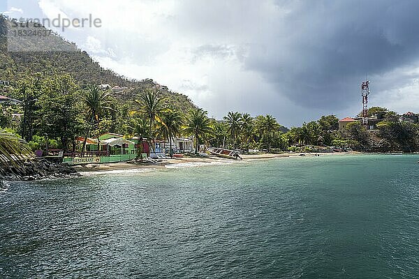 Restaurant La Case aux Epice am Strand Plage de la colline  Insel Terre-de-Haut  Les Saintes  Guadeloupe  Karibik  Frankreich  Nordamerika