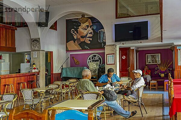 Cafe Royal Innen Mindelo auf Insel Sao Vicente Kapverden