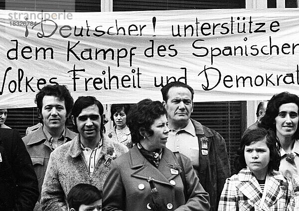 Die traditionelle Mai-Demonstration des Deutschen Gewerkschaftsbundes (DGB) am 1. 5. 1973 in Dortmund  Deutschland  Europa