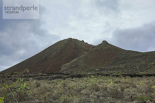 Vulkan La Corona  Lanzarote  Kanaren  Spanien  Europa