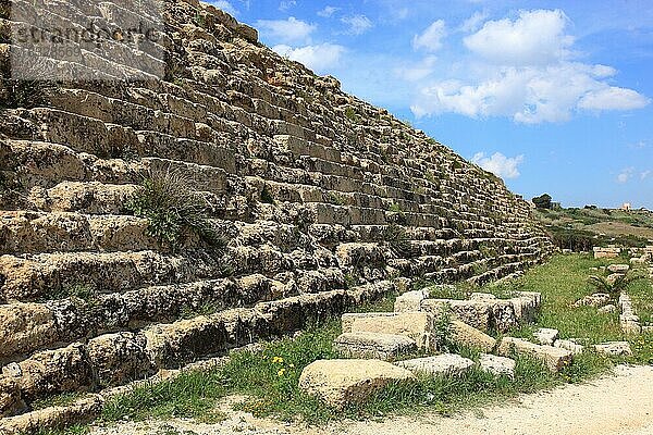 Selinunt  ?eberreste der Stadtmauer in der archäologischen Ausgrabungsstätte von Selinunte  Provinz Trapani  Sizilien  Italien  Europa