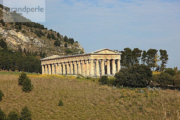 Tempel der Hera  Hera-Tempel in der ehemaligen antiken Stadt Segesta  der Provinz Trapani  Sizilien  Italien  Europa