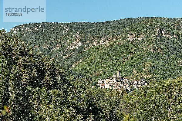 Dorf Peyreleau in der Jonte-Schlucht. Aveyron  Millau  Cevennen  Frankreich  Europa