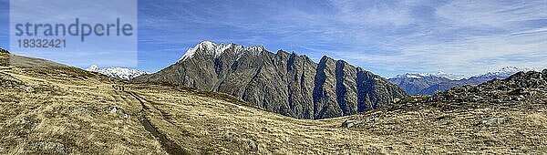 Blick ins Lötschental mit Hogleifa und Wannihorn  Oberi Meiggu  Gampel  Wallis