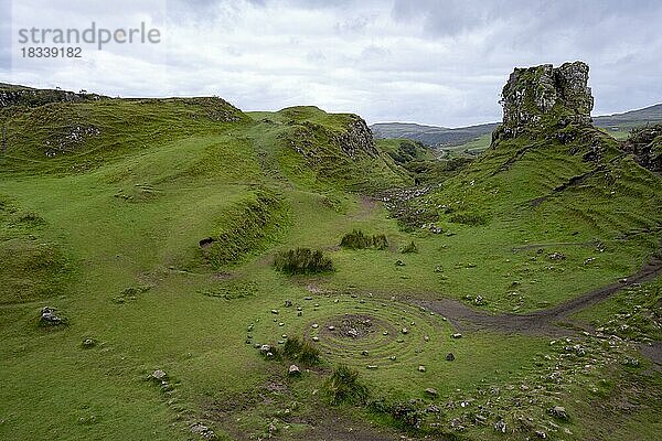 Steinkreis  Fairy Glen  Trotternish  Isle of Skye  Innere Hebriden  Schottland  Großbritannien  Europa