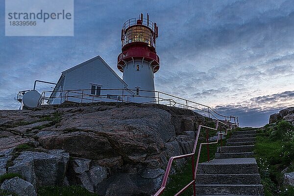 Treppen zum Lindesnes Lighthouse  Norwegen  Europa