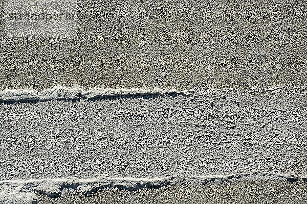 Reifenspuren Reifenspuren auf Concrete als abstrakte Grunge-Textur
