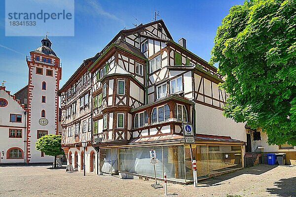 Historischer Ortskern mit dem Palmschen Haus am Marktplatz  Mosbach  Deutschland  Europa