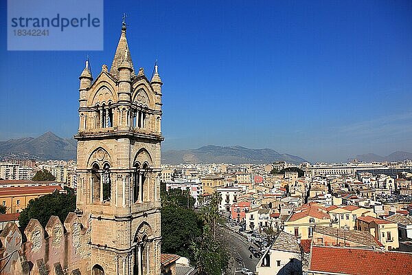 Stadt Palermo  Blick vom Dach der Kathedrale Maria Santissima Assunta auf die Stadt  UNESCO Weltkulturerbe  Sizilien  Italien  Europa