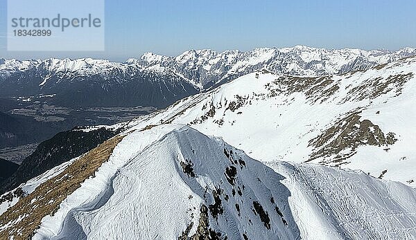 Mitterzeigerkogel  Luftaufnahme  Berge im Winter  Sellraintal  Kühtai  Tirol  Österreich  Europa