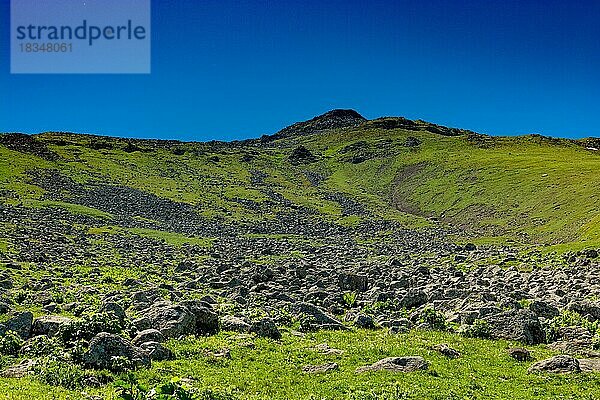 Blick auf die Berge im Hochland von Artvin in der Türkei