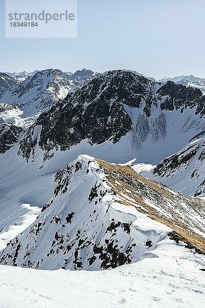 Gipfel des Mitterzeigerkogel im Winter  Sellraintal  Kühtai  Tirol  Österreich  Europa