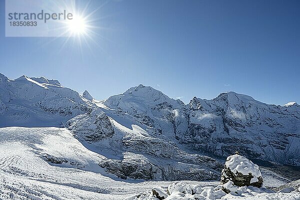 Bergpanorama auf der Diavolezza  Blick auf die Berninagruppe  Piz Palü  Bellavista  Morteratschgletscher  Engadin  Schweiz  Europa