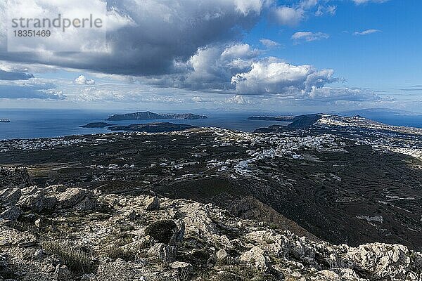 Blick über Santorin  Griechenland  Europa