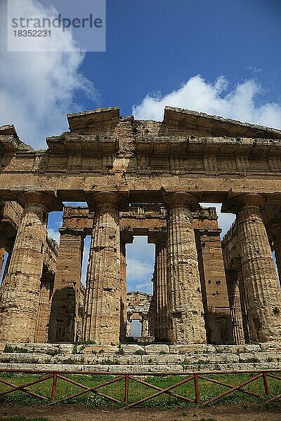 Poseidontempel  2. Heratempel  in Paestum  Kampanien  Italien  Europa