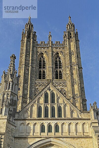 Turm  Kathedrale  Canterbury  Kent  England  Großbritannien  Europa