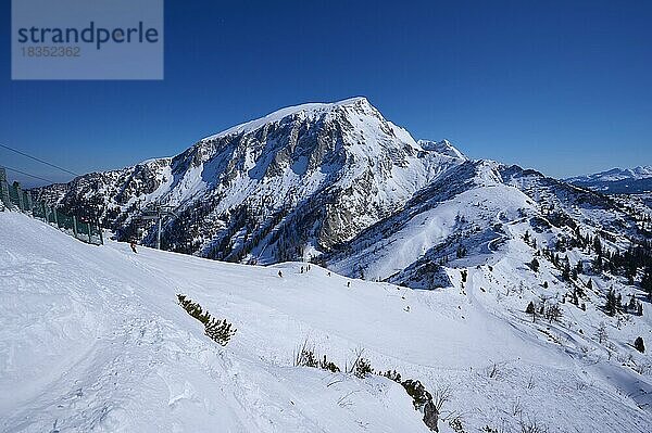 Bergkette mit Hohes Brett im Winter  Schönau am Königssee  Nationalpark Berchtesgaden  Oberbayern  Bayern  Deutschland  Europa