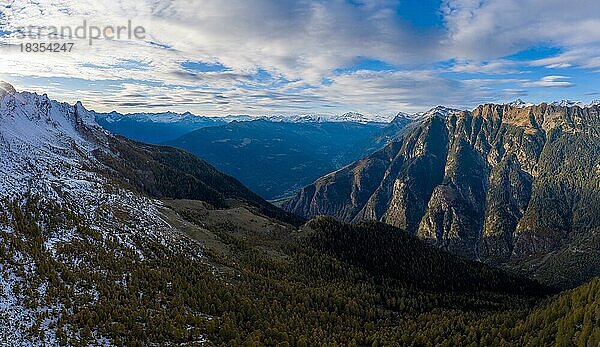 Luftaufnahme über den Bergen des Val Pontirone im Kanton Tessin  Schweiz  Europa