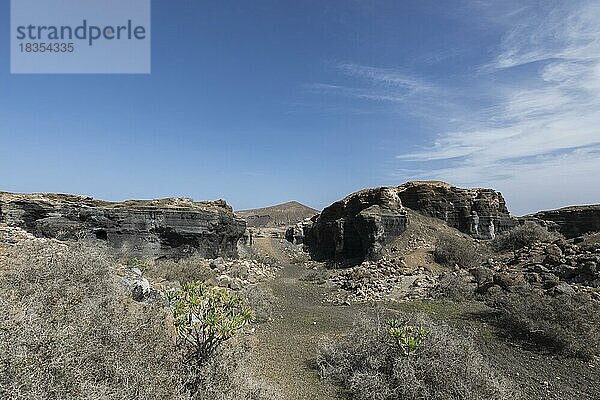 Felsenlandschaft rund um den Vulkan Montana de Guenia  Stratified City  Lanzarote  Kanaren  Spanien  Europa