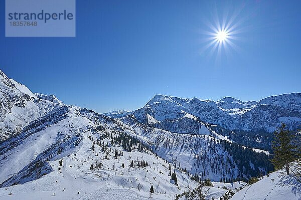 Bergkette mit Schneibstein im Winter  Schönau am Königssee  Nationalpark Berchtesgaden  Oberbayern  Bayern  Deutschland  Europa