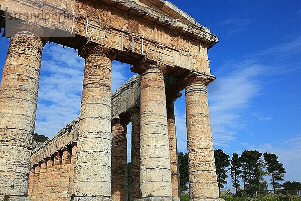 Tempel der Hera  Hera-Tempel in der ehemaligen antiken Stadt Segesta  der Provinz Trapani  Sizilien  Italien  Europa