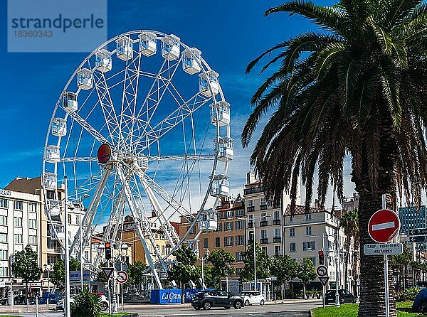 Riesenrad von Toulon  Place Monsenergue  Toulon  Frankreich  Europa