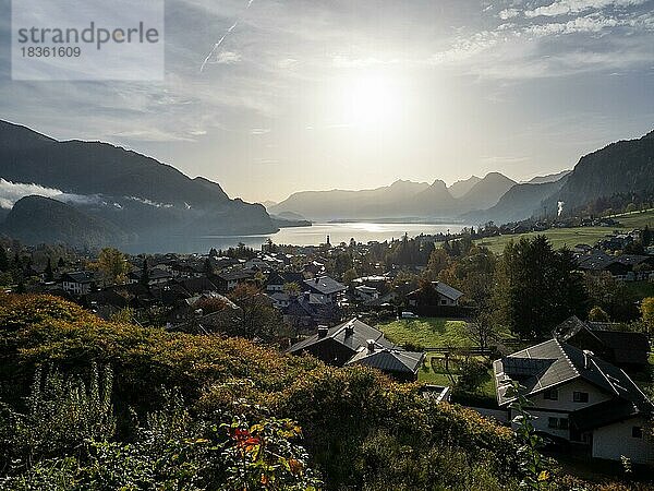 Blick auf den Wolfgangsee und St. Gilgen  Salzkammergut  Salzburg  Österreich  Europa